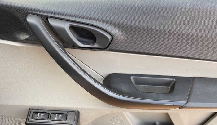 2019 Tata Tiago XE PETROL, Petrol, Manual, 19,111 km, Driver Side Door Panels Control
