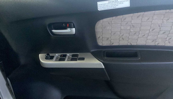 2016 Maruti Wagon R 1.0 VXI AMT, Petrol, Automatic, 96,506 km, Driver Side Door Panels Control