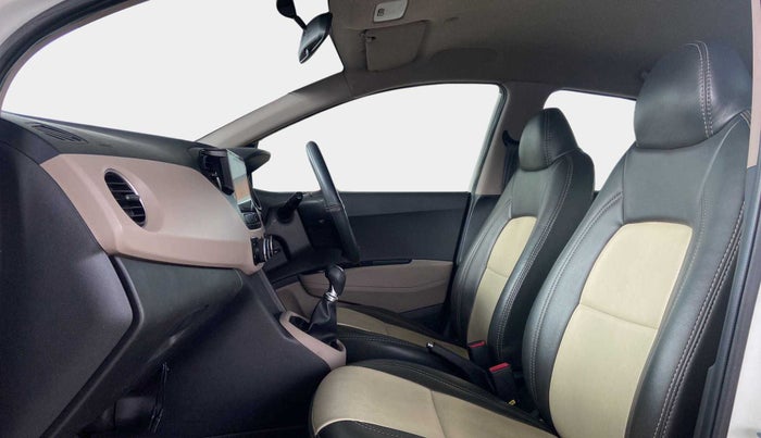 2016 Hyundai Grand i10 SPORTZ 1.2 KAPPA VTVT, Petrol, Manual, 32,924 km, Right Side Front Door Cabin