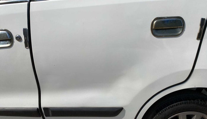 2013 Maruti Wagon R Stingray VXI, CNG, Manual, 61,227 km, Rear left door - Slightly dented