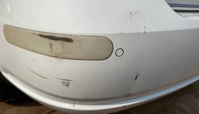2014 Volkswagen Vento HIGHLINE 1.6 MPI, Petrol, Manual, 45,999 km, Rear bumper - Paint is slightly damaged
