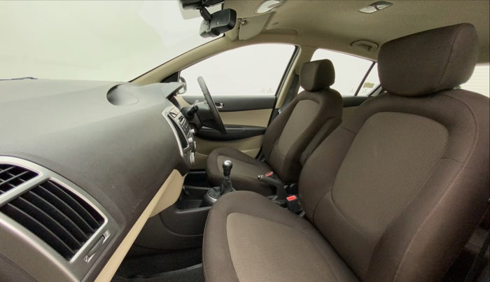 2014 Hyundai i20 ASTA 1.2, Petrol, Manual, 38,308 km, Right Side Front Door Cabin
