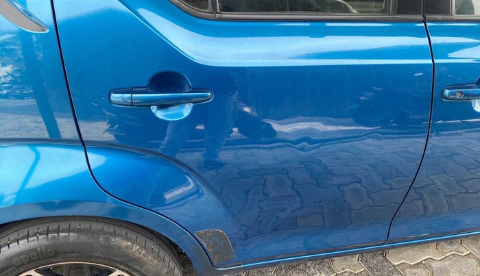 2018 Maruti IGNIS DELTA 1.2, Petrol, Manual, 59,466 km, Right rear door - Slightly dented