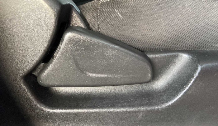2018 Datsun Redi Go A, Petrol, Manual, 95,113 km, Driver Side Adjustment Panel