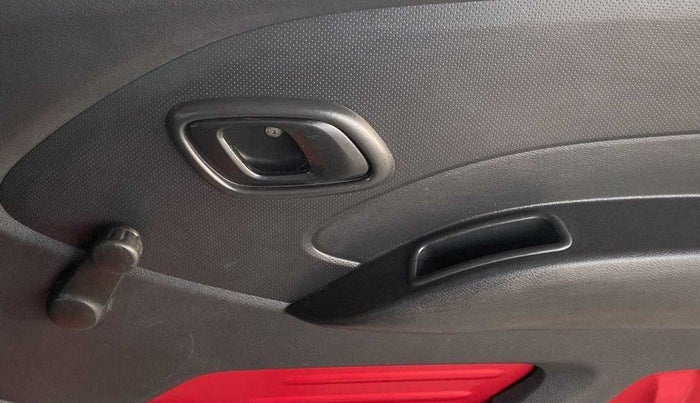 2018 Datsun Redi Go A, Petrol, Manual, 95,113 km, Driver Side Door Panels Control