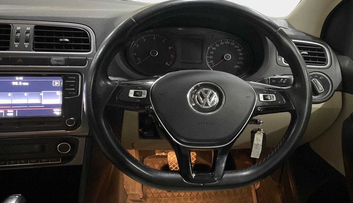 2019 Volkswagen Vento HIGHLINE PETROL AT, Petrol, Automatic, 49,705 km, Steering Wheel Close Up