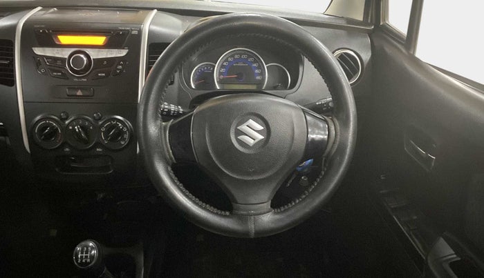 2014 Maruti Wagon R Stingray VXI, CNG, Manual, 74,364 km, Steering Wheel Close Up