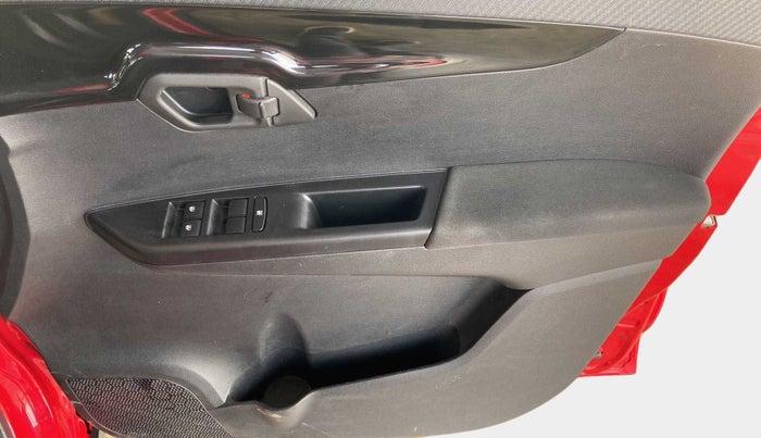 2018 Mahindra KUV 100 NXT K8 P 6 STR, Petrol, Manual, 11,912 km, Driver Side Door Panels Control