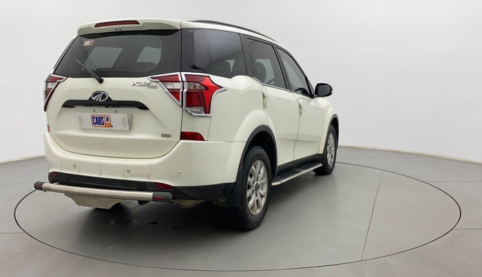 2021 Mahindra XUV500 W9, Diesel, Manual, 28,692 km, Right Back Diagonal