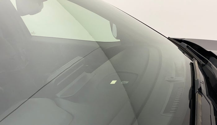 2022 Tata Safari XZA PLUS DARK EDITION, Diesel, Automatic, 31,292 km, Front windshield - Minor spot on windshield