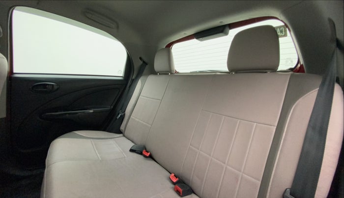 2015 Toyota Etios CROSS 1.2 G, Petrol, Manual, 58,211 km, Right Side Rear Door Cabin