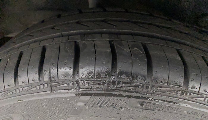 2015 Toyota Etios CROSS 1.2 G, Petrol, Manual, 58,211 km, Right Rear Tyre Tread