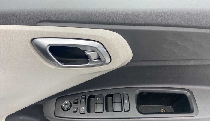 2021 Hyundai AURA SX PLUS 1.2 AMT, Petrol, Automatic, 8,862 km, Driver Side Door Panels Control