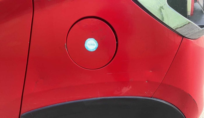 2018 Mahindra KUV 100 NXT K4+ P 6 STR, Petrol, Manual, 23,196 km, Left quarter panel - Slightly dented