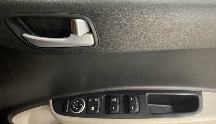 2016 Hyundai Grand i10 SPORTZ 1.2 KAPPA VTVT, Petrol, Manual, 35,152 km, Driver Side Door Panels Control