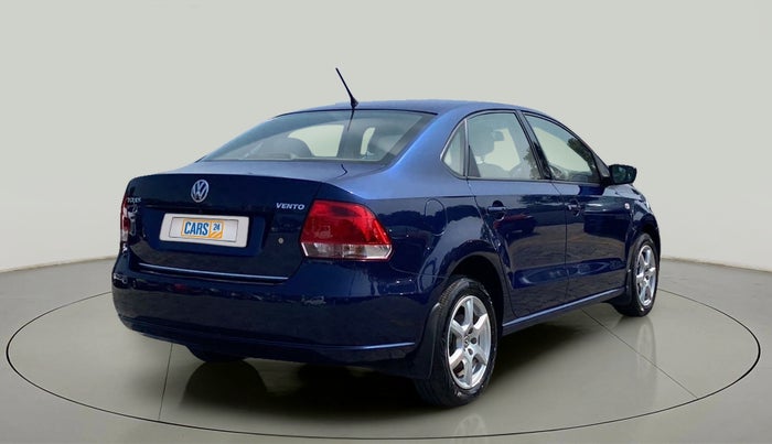 2013 Volkswagen Vento HIGHLINE 1.6 MPI, Petrol, Manual, 66,037 km, Right Back Diagonal