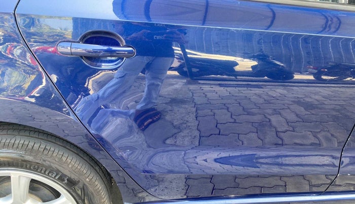 2013 Volkswagen Vento HIGHLINE 1.6 MPI, Petrol, Manual, 66,037 km, Right rear door - Slightly dented