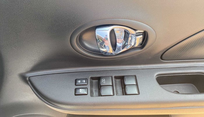 2019 Nissan Micra XL (O) CVT, Petrol, Automatic, 17,484 km, Driver Side Door Panels Control