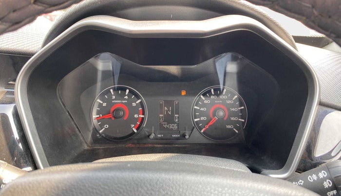 2019 Mahindra KUV 100 NXT K8 P 6 STR DUAL TONE, Petrol, Manual, 44,303 km, Odometer Image