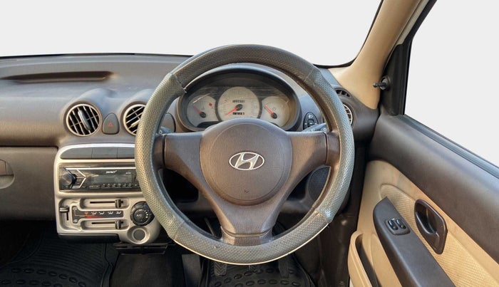 2014 Hyundai Santro Xing GL PLUS, Petrol, Manual, 40,612 km, Steering Wheel Close Up