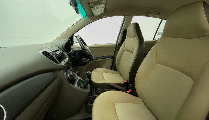 2013 Hyundai i10 ERA 1.1, CNG, Manual, 99,129 km, Right Side Front Door Cabin