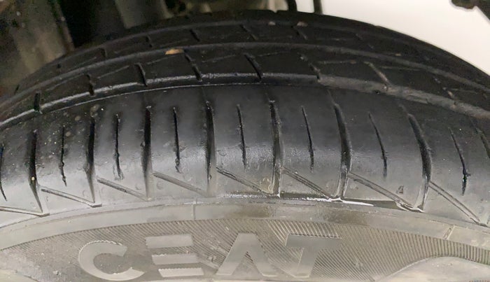 2021 Maruti Alto VXI, Petrol, Manual, 37,194 km, Left Rear Tyre Tread