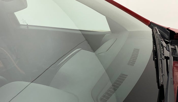 2016 Renault Kwid RXT 0.8, Petrol, Manual, 49,779 km, Front windshield - Minor spot on windshield