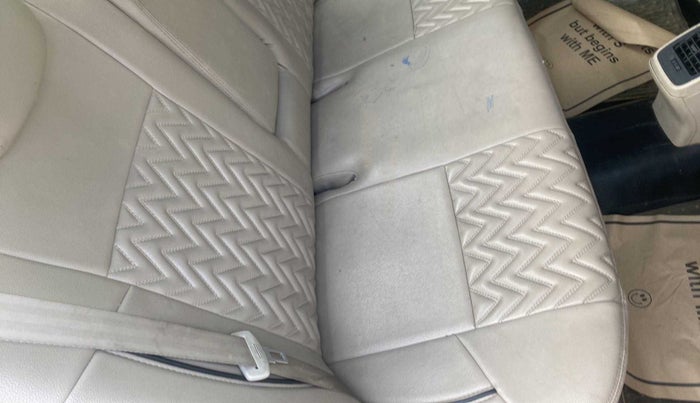 2020 Maruti Dzire VXI, Petrol, Manual, 84,669 km, Second-row right seat - Cover slightly stained