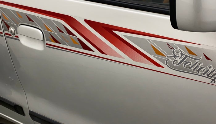2017 Maruti Wagon R 1.0 VXI (O) AMT, Petrol, Automatic, 61,914 km, Driver-side door - Graphic sticker