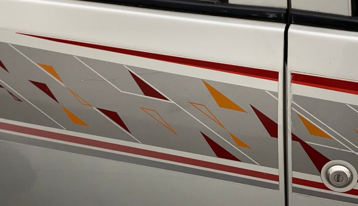 2017 Maruti Wagon R 1.0 VXI (O) AMT, Petrol, Automatic, 61,914 km, Right rear door - Graphic sticker