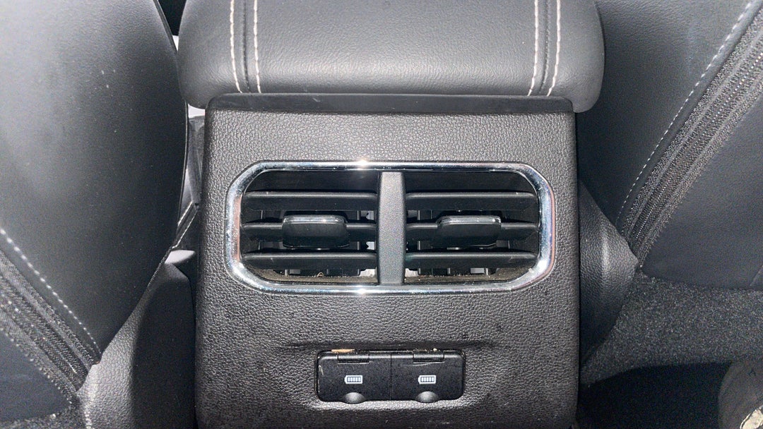 Rear A/C Vent