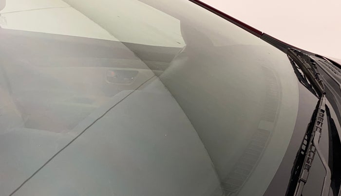 2020 Maruti Ciaz DELTA 1.5 SHVS MT PETROL, Petrol, Manual, 24,945 km, Front windshield - Minor spot on windshield