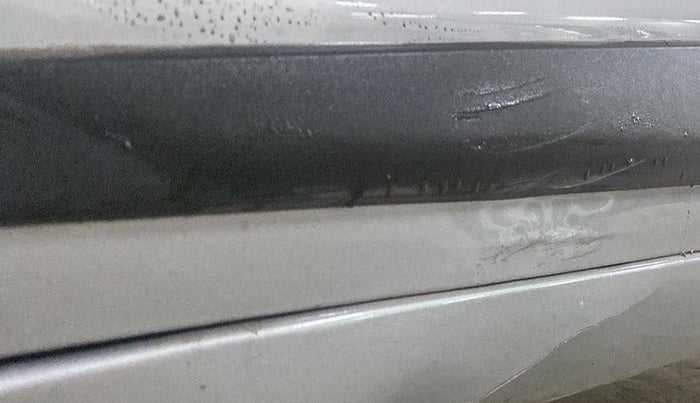 2018 Hyundai Grand i10 SPORTZ 1.2 KAPPA VTVT, Petrol, Manual, 28,704 km, Left running board - Slightly dented