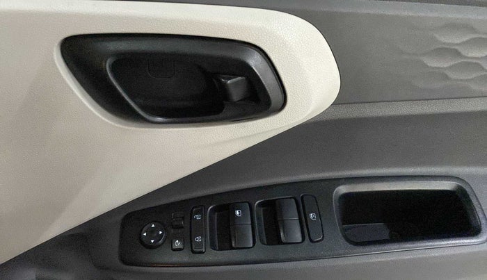 2021 Hyundai AURA S 1.2 AMT, Petrol, Automatic, 27,042 km, Driver Side Door Panels Control