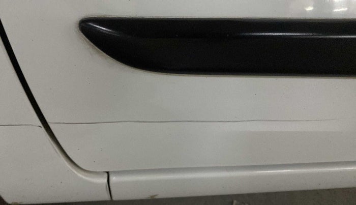 2014 Maruti Wagon R 1.0 LXI, Petrol, Manual, 43,606 km, Front passenger door - Minor scratches