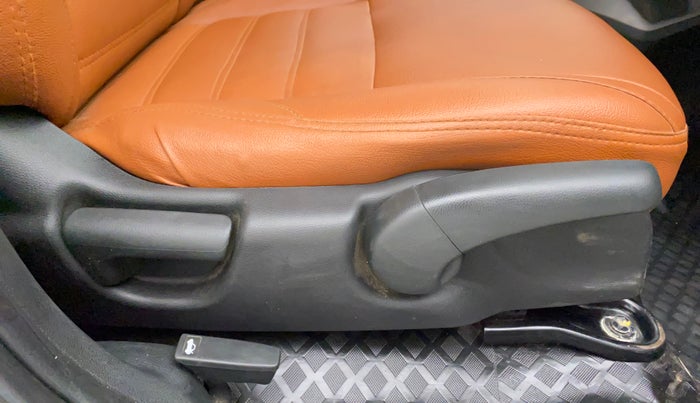 2015 Honda City 1.5L I-DTEC V, Diesel, Manual, 93,808 km, Driver Side Adjustment Panel