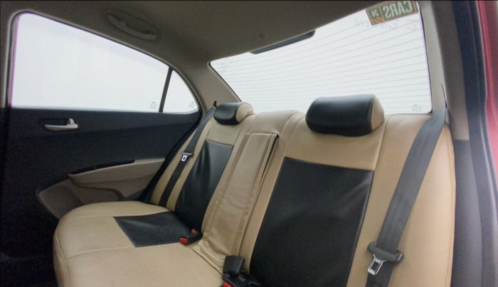 2016 Hyundai Xcent SX 1.2, Petrol, Manual, 72,170 km, Right Side Rear Door Cabin
