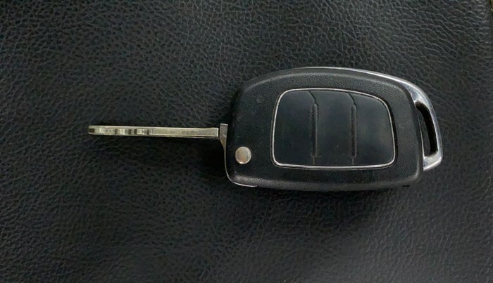 2016 Hyundai Xcent SX 1.2, Petrol, Manual, 72,170 km, Lock system - Remote key not functional