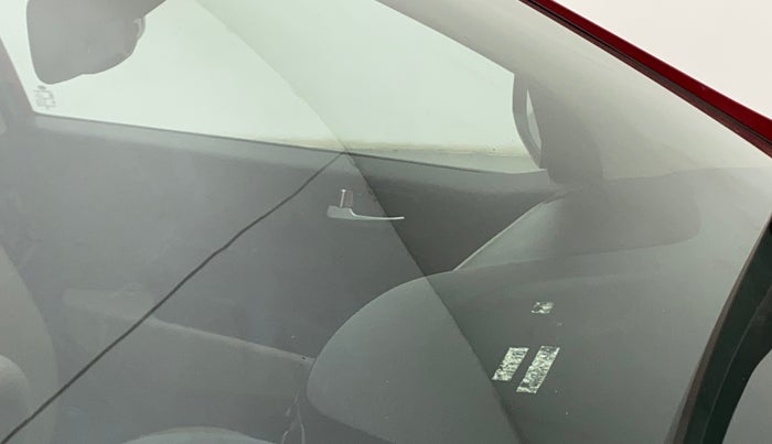 2016 Hyundai Xcent SX 1.2, Petrol, Manual, 72,170 km, Front windshield - Minor spot on windshield