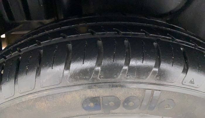 2014 Maruti Swift Dzire VDI, Diesel, Manual, 94,616 km, Right Rear Tyre Tread