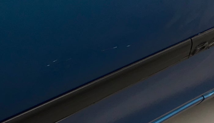2014 Maruti Swift Dzire VDI, Diesel, Manual, 94,616 km, Driver-side door - Minor scratches