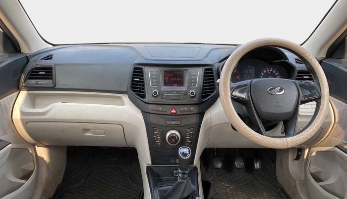 2020 Mahindra XUV300 W4 1.5 DIESEL, Diesel, Manual, 73,765 km, Dashboard