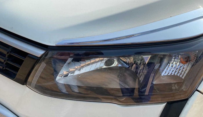 2020 Mahindra XUV300 W4 1.5 DIESEL, Diesel, Manual, 73,765 km, Left headlight - Minor scratches
