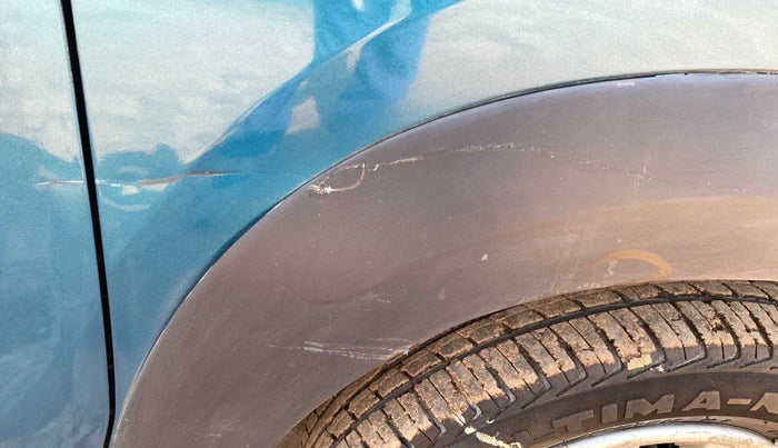 2015 Renault Kwid RXT 0.8, Petrol, Manual, 30,557 km, Right fender - Cladding has minor damage