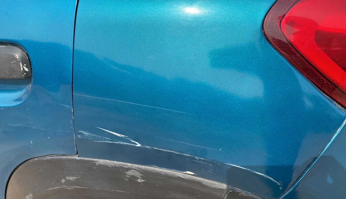 2015 Renault Kwid RXT 0.8, Petrol, Manual, 30,557 km, Left quarter panel - Minor scratches