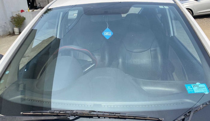 2017 Hyundai Eon ERA +, Petrol, Manual, 80,365 km, Front windshield - Minor spot on windshield