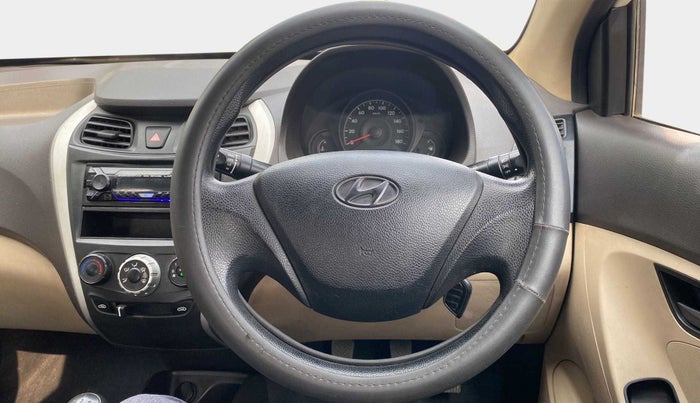 2017 Hyundai Eon ERA +, Petrol, Manual, 80,365 km, Steering Wheel Close Up
