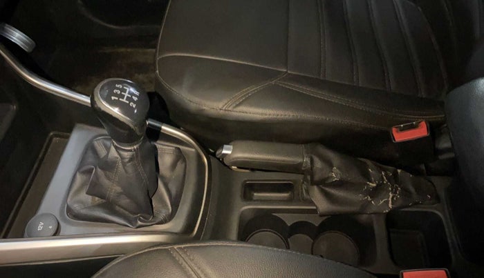 2018 Ford Ecosport TITANIUM 1.5L DIESEL, Diesel, Manual, 99,333 km, Gear lever - Hand brake lever cover torn