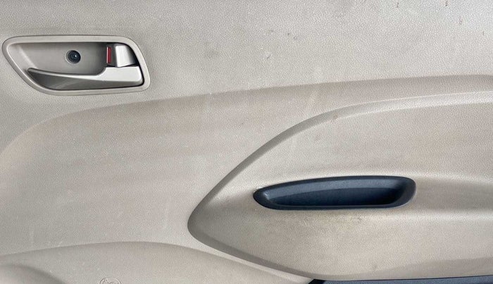 2018 Hyundai NEW SANTRO MAGNA AMT, Petrol, Automatic, 92,230 km, Driver Side Door Panels Control
