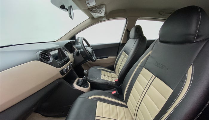 2017 Hyundai Grand i10 MAGNA 1.2 VTVT, Petrol, Manual, 22,748 km, Right Side Front Door Cabin